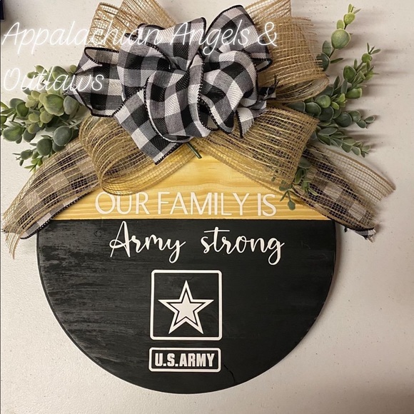 Other - Handmade army strong door sign hanger HP 🎉🎉 11/13